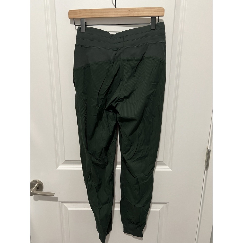 Lululemon Dance Studio Mid-Rise‎ Jogger *Full Length Legacy Green Womens Size 4 - Picture 2 of 4